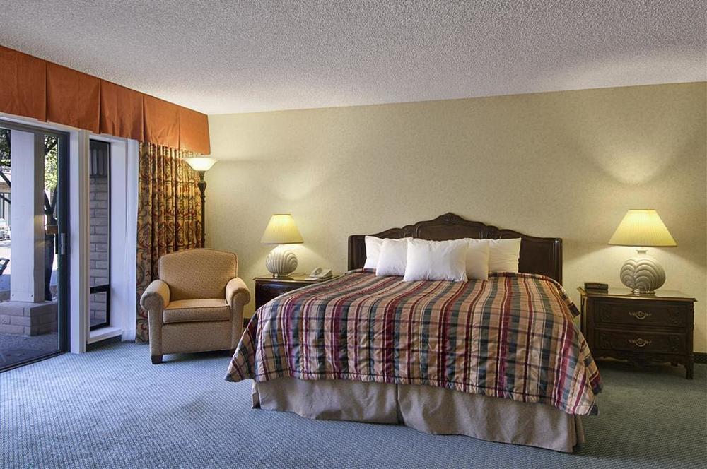 Red Lion Hotel Redding Zimmer foto